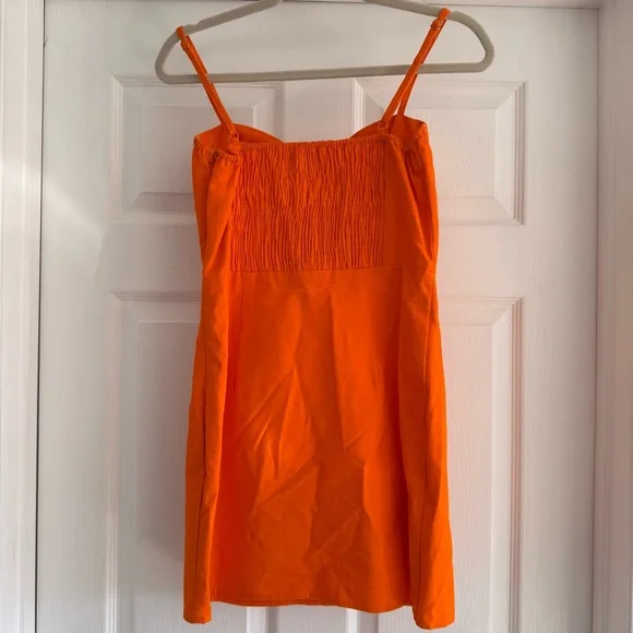 NWT PrettyLittleThing Orange Bodycon Mini Dress 6 Ruched Cup Cutout - Picture 5 of 8
